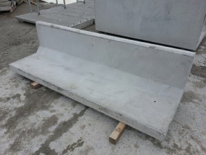 L shape feed wall